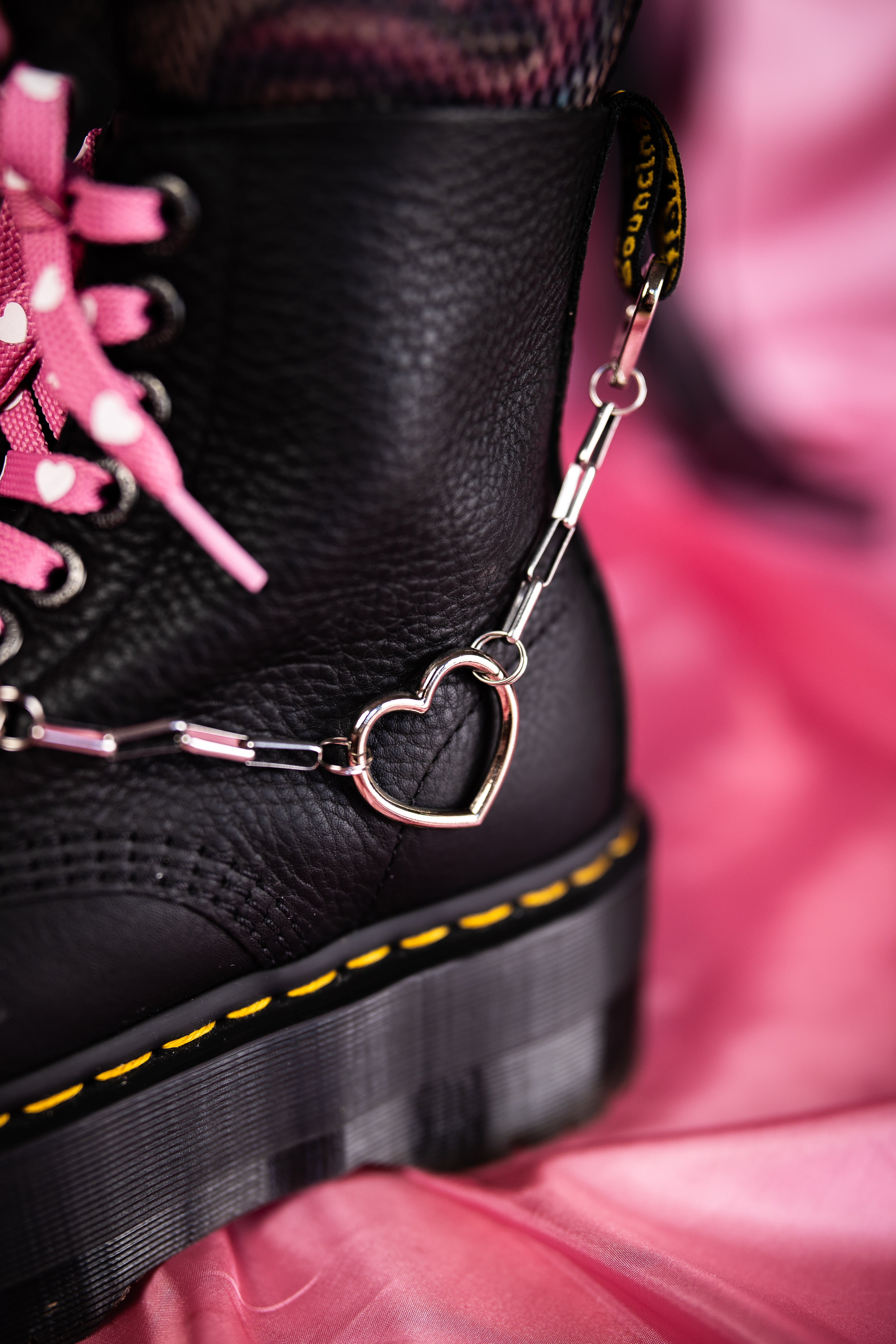 Chunky Heart Shoe Chains - Pair