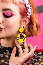 Load image into Gallery viewer, Cameron 90&#39;s Check Retro Earrings
